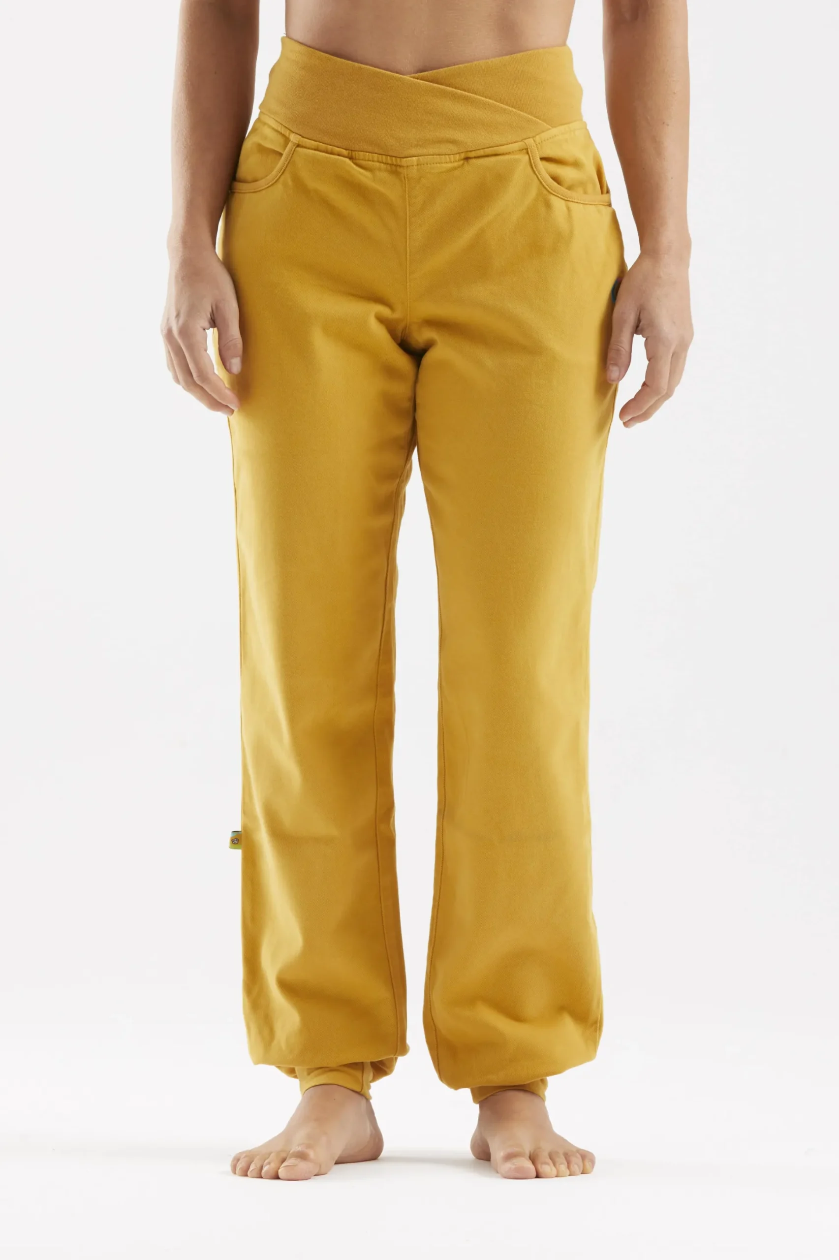 Olivia Woman - Curry